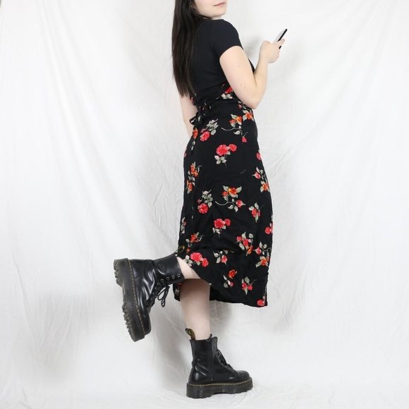 Vintage Black Red Floral Dress - Picture 2 of 5